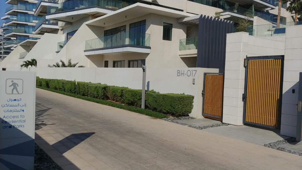 Mayan Buildings With Private Apartment Abu Dhabi